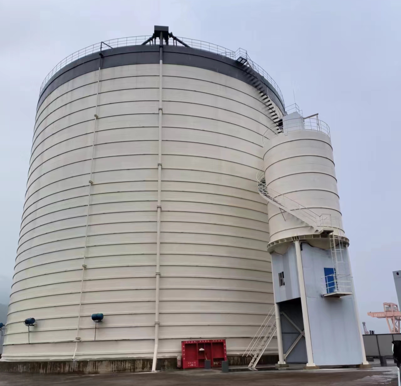 头屯河10万吨水泥钢板库